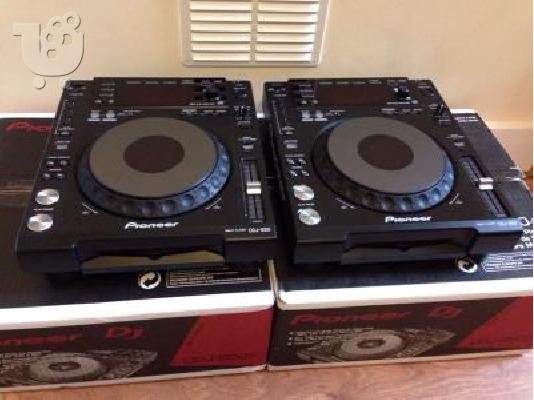 PoulaTo: 2x Pioneer CDJ 2000 Nexus Professional DJ